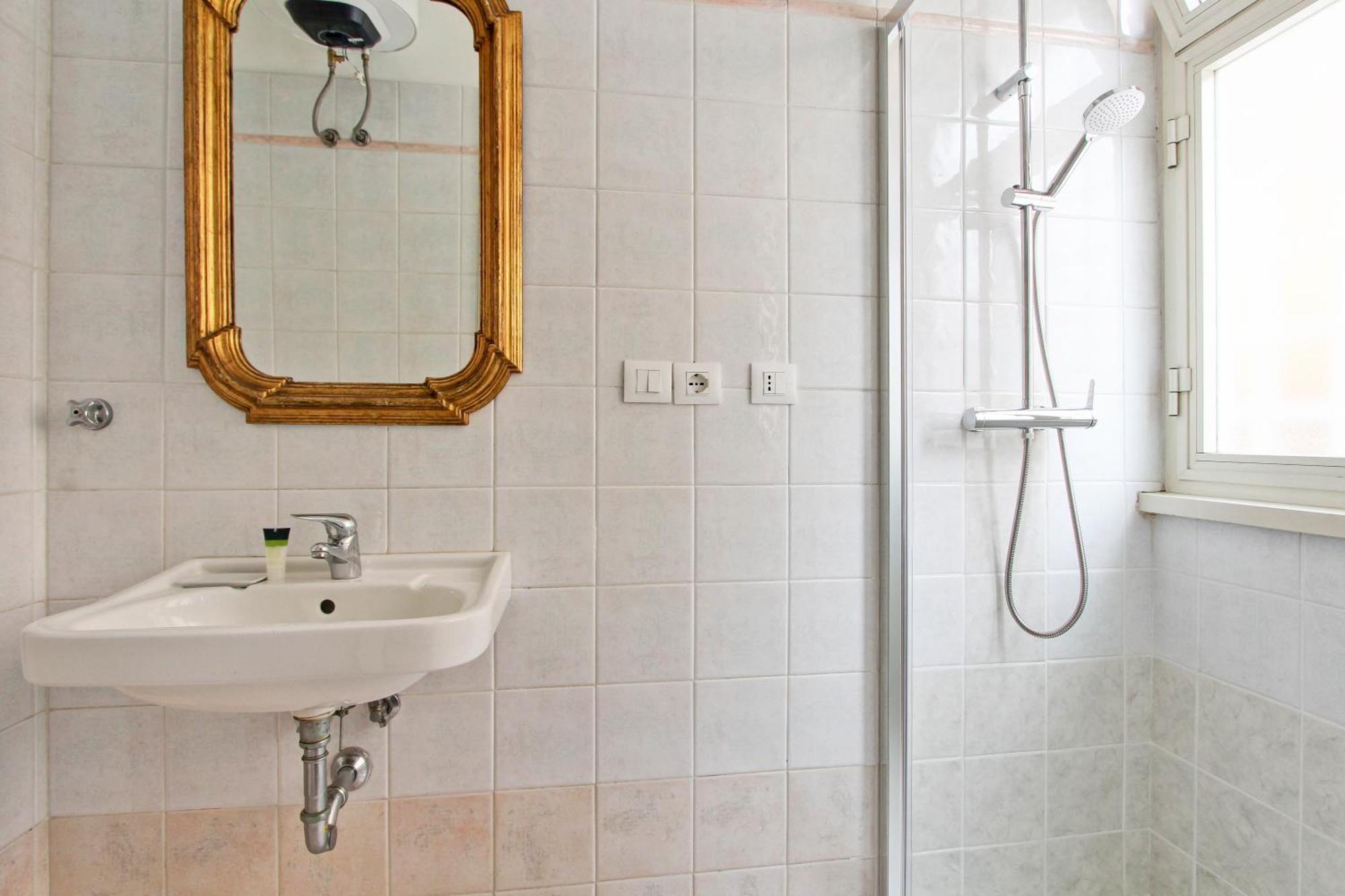 Paravia Vatican Apartament Apartment